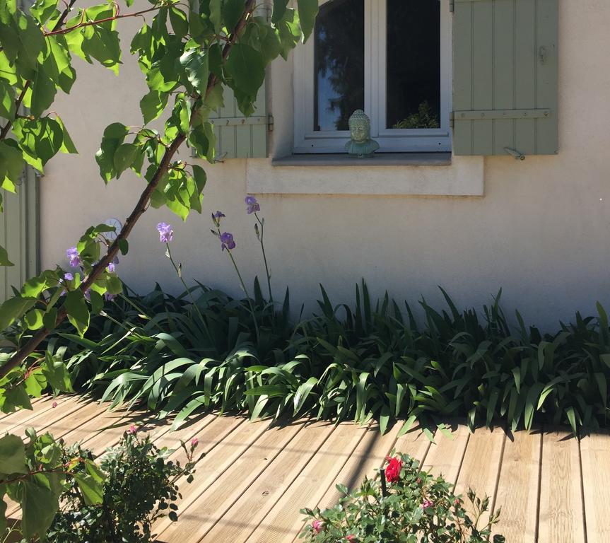 Mas De Mariette Bed and Breakfast Noves Exteriör bild